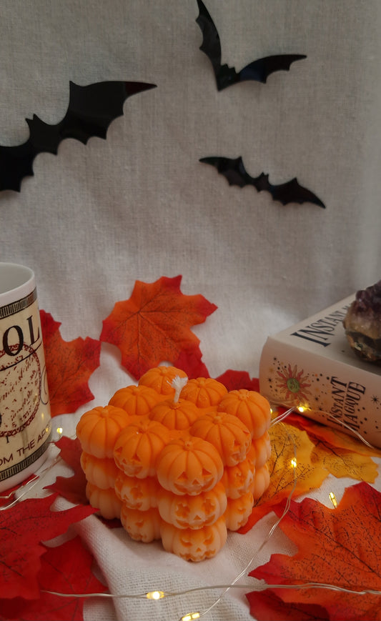 Bougie Artisanale Halloween Citrouille – Parfum Épicé | Cire de Soja Naturelle | Édition Limitée